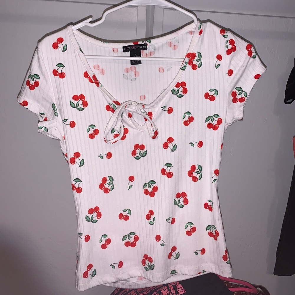 Love streak cherry cropped shirt.